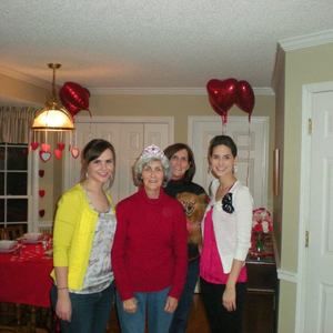 Meet your Posher, Lonni